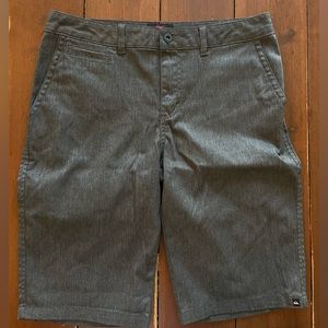 Quiksilver dark gray chino shorts